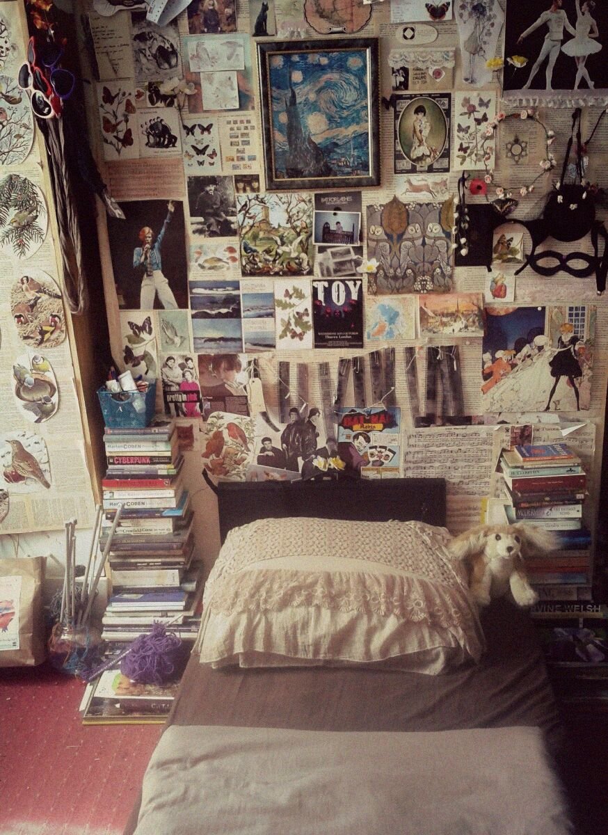 Cluttered room aesthetic