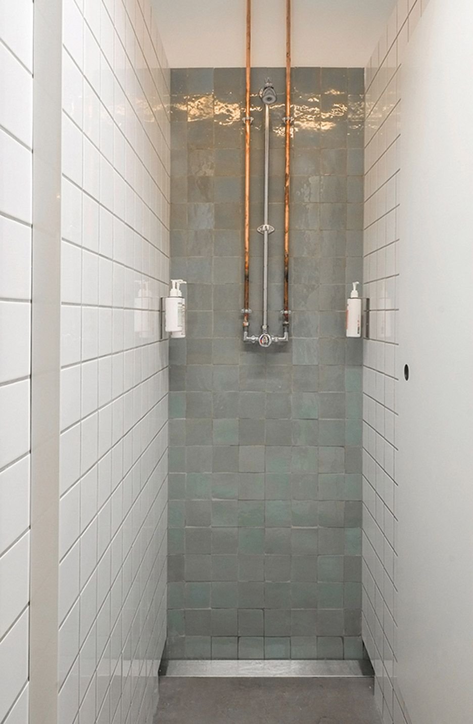 Gym shower room design