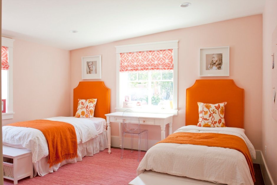 Orange room color