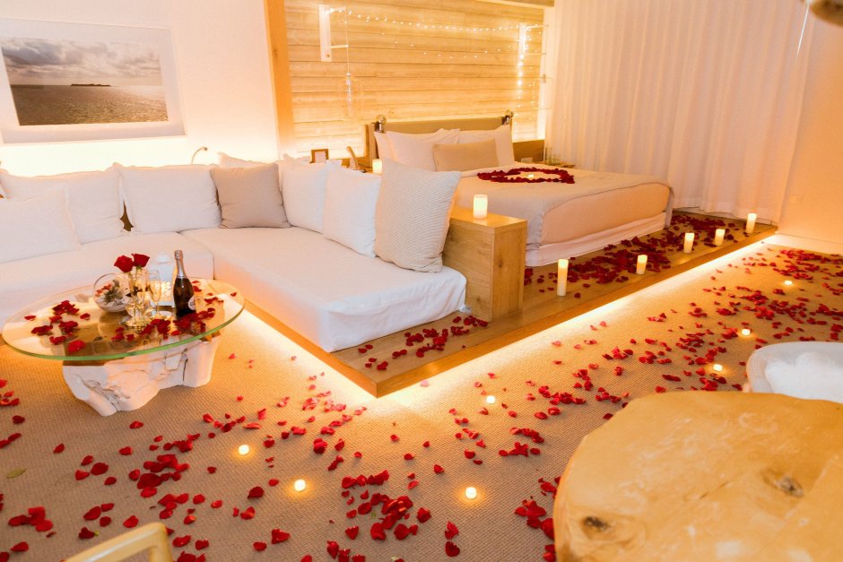 Romantic hotel rooms for couples