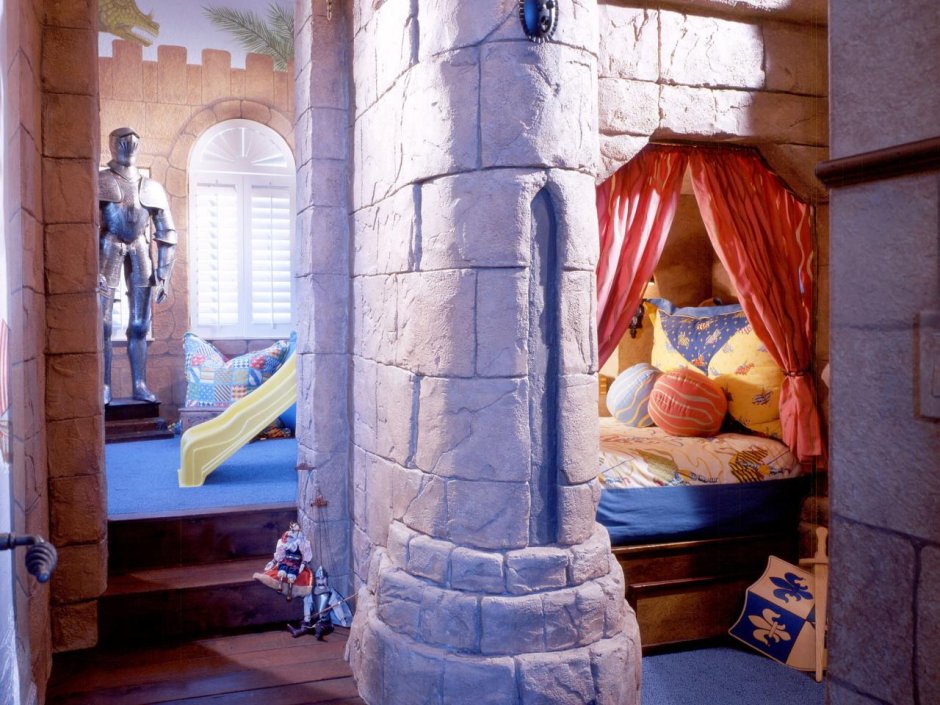 Castle bed room