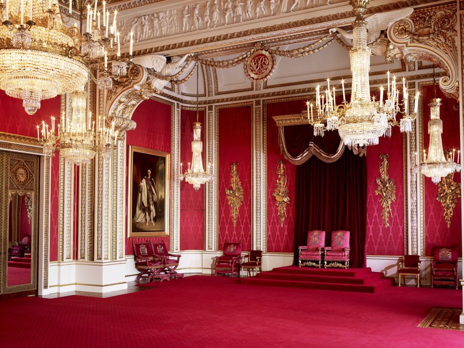 Buckingham palace living room