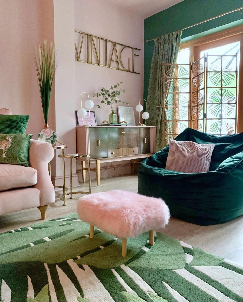 Pink and green living room ideas