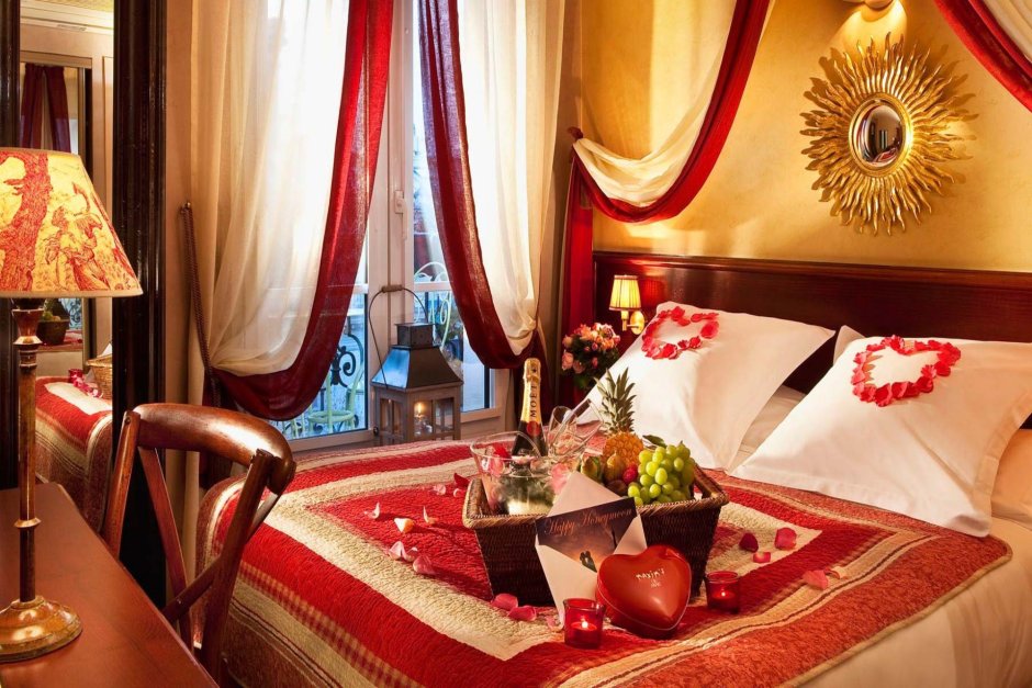 Romantic ideas for hotel room