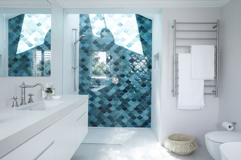 Comfort room tiles designs small space