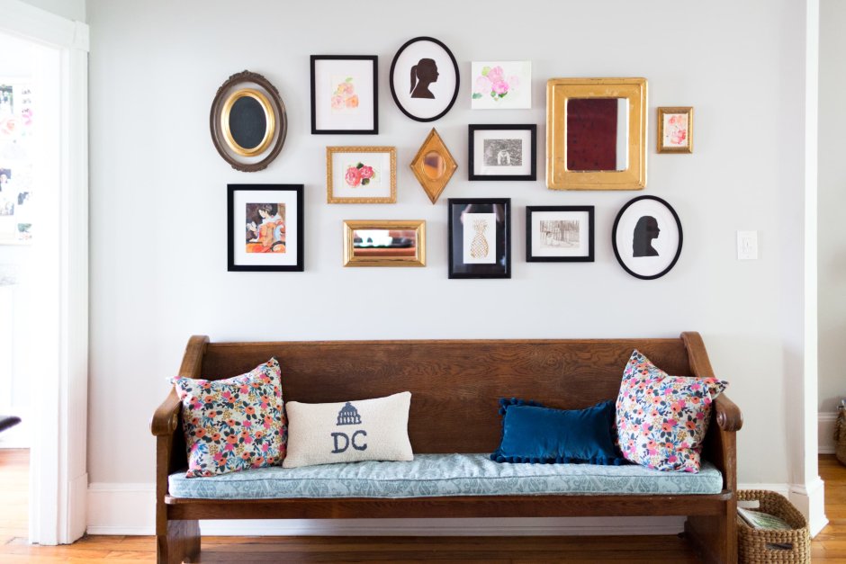 Wall frame design for living room