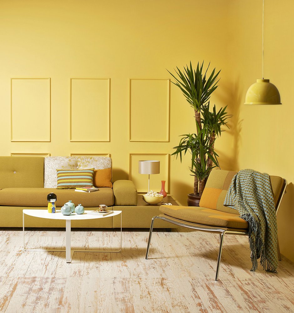 Green and yellow color scheme living room