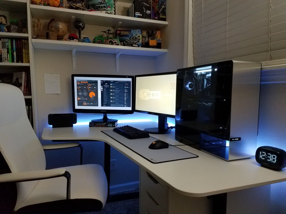Computer room in home