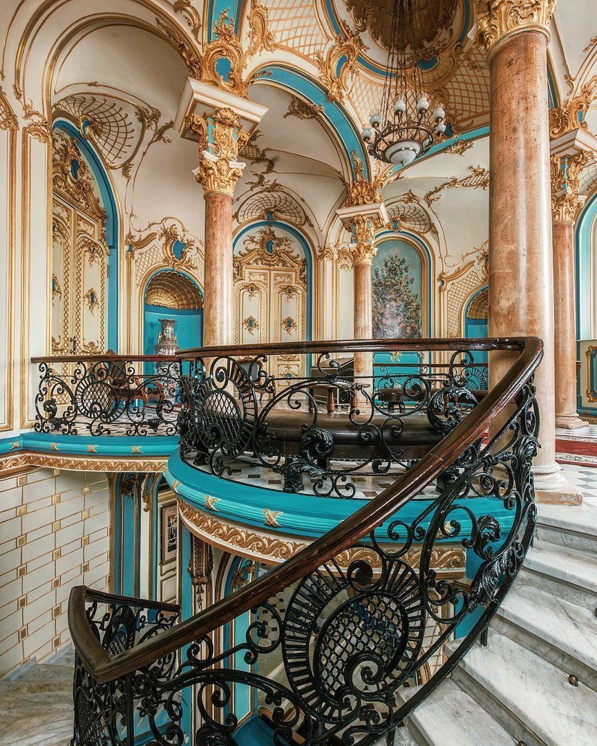Baroque interior architecture