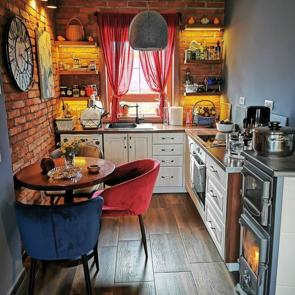 Small cosy kitchen