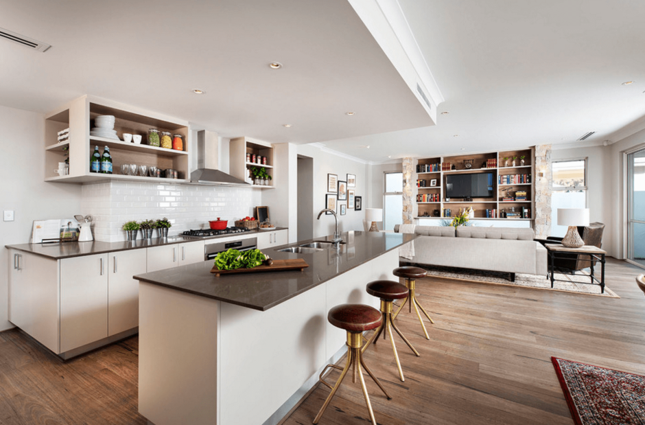 Open kitchen with bar