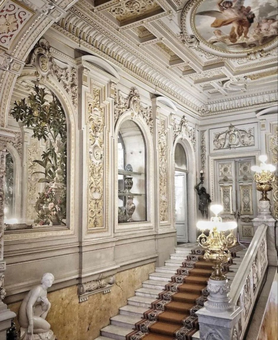 Baroque house of classics