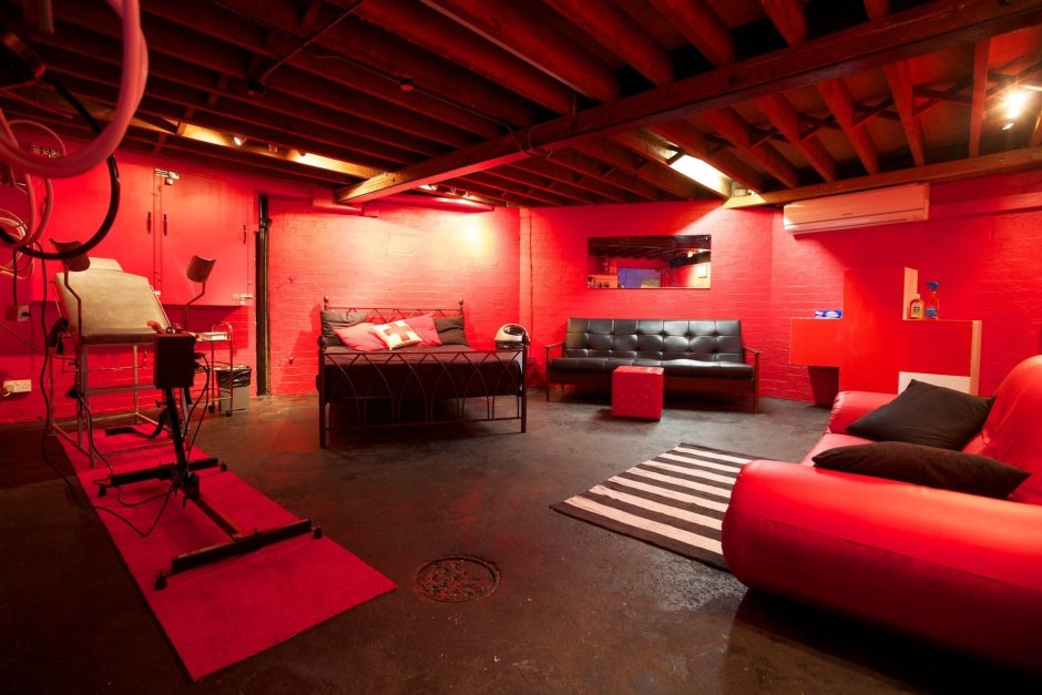 Crimson red room