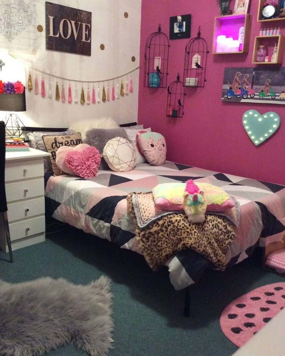 Messy girl room