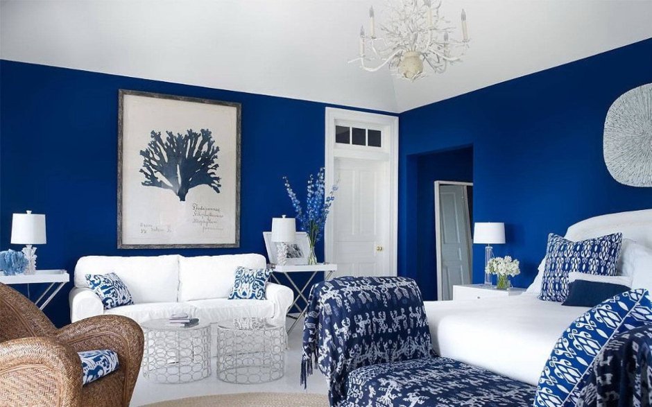 Blue color room paint